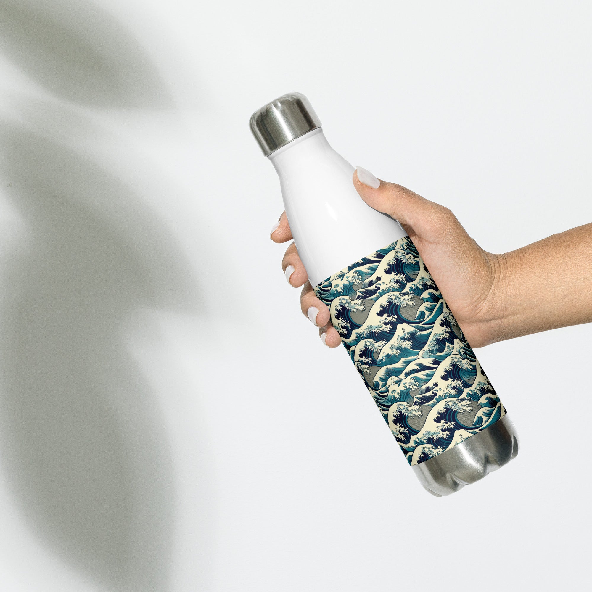 Wasserflasche mit berühmtem Gemälde „Die große Welle vor Kanagawa“ von Hokusai | Kunst-Wasserflasche aus Edelstahl