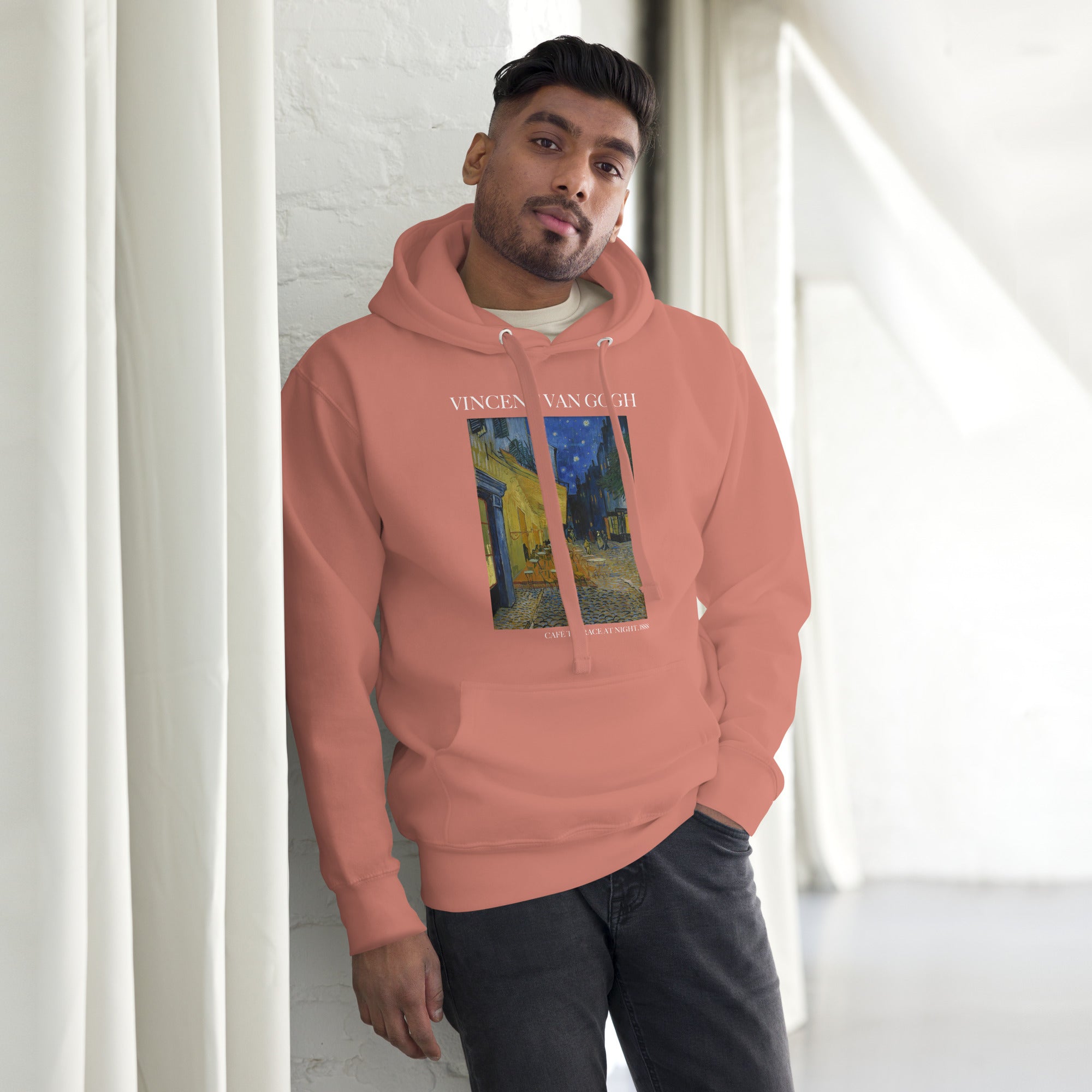 Kapuzenpullover mit berühmtem Gemälde „Caféterrasse bei Nacht“ von Vincent van Gogh | Unisex-Kapuzenpullover mit Premium-Kunstmotiv