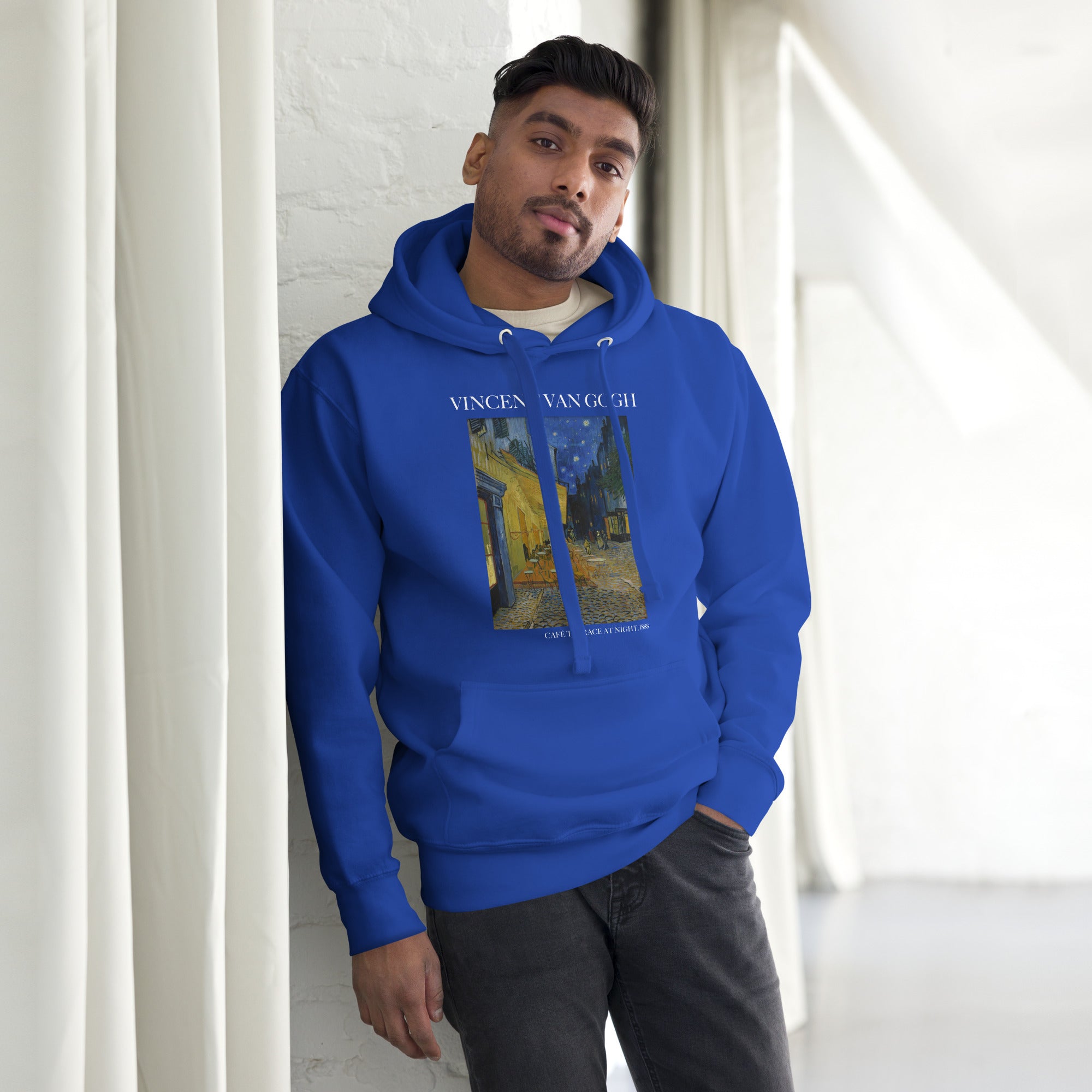 Kapuzenpullover mit berühmtem Gemälde „Caféterrasse bei Nacht“ von Vincent van Gogh | Unisex-Kapuzenpullover mit Premium-Kunstmotiv