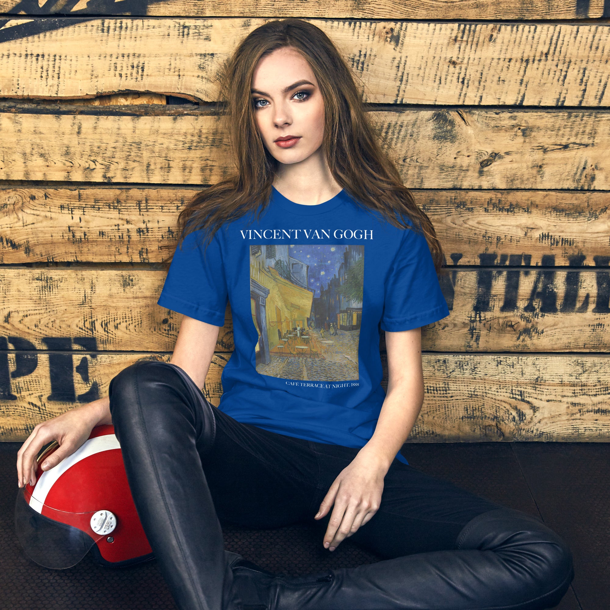 T-Shirt mit dem berühmten Gemälde „Caféterrasse bei Nacht“ von Vincent van Gogh | Unisex-T-Shirt im klassischen Kunststil